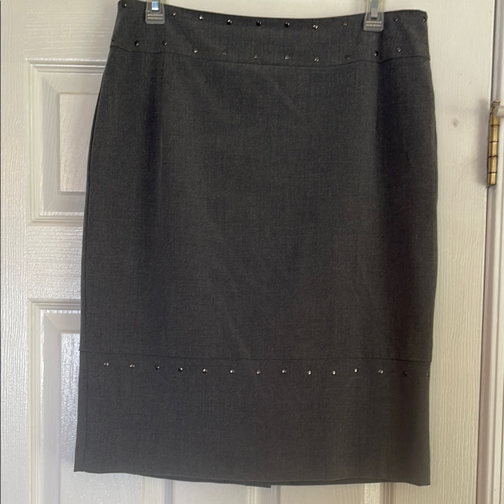 Worthington Elegant Gray Pencil Skirt with Stud Accents